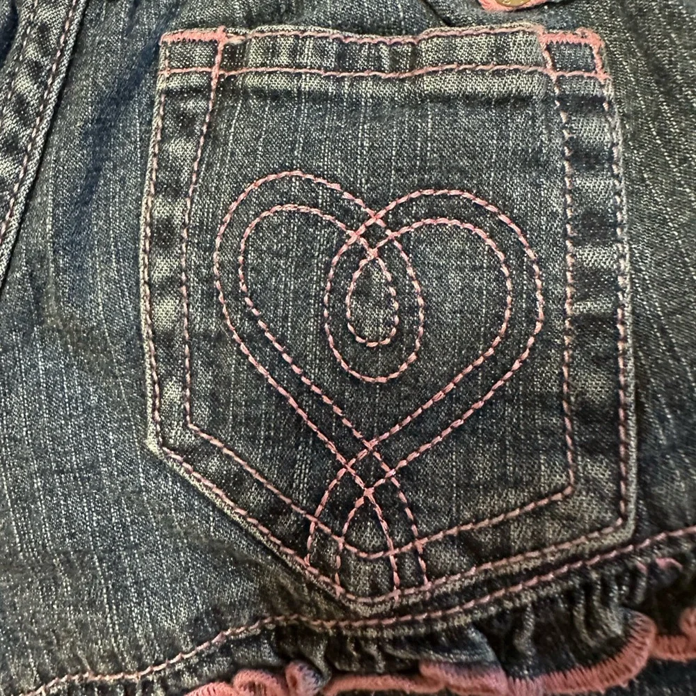 Baby Guess Denim Shorts 6-9M Ruffle Trim Heart Pockets Pink Stitch